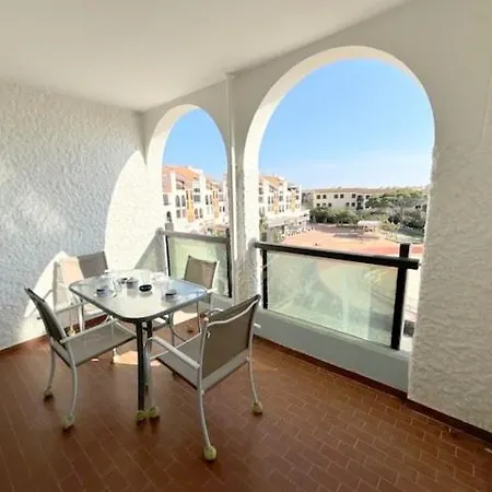 Agreable Pour 4 Personnes Avec Piscine Collective 4mar207 Apartman Le Barcarès