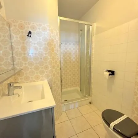Agreable Pour 4 Personnes Avec Piscine Collective 4mar207